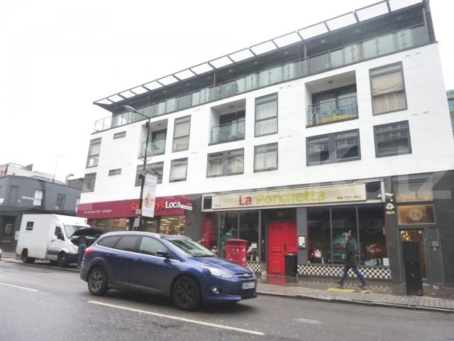 			NEW INSTRUCTION!, 2 Bedroom, 1 bath, 1 reception Flat			 Chalk Farm Road, CAMDEN